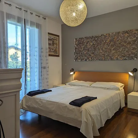 Lush Garden Getaway Caldiero