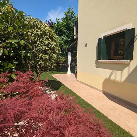 Lush Garden Getaway Apartment Caldiero