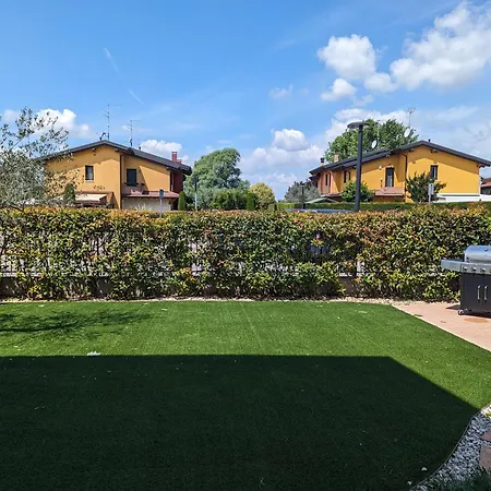 Lush Garden Getaway Apartment Caldiero